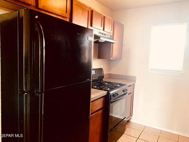 Foto del edificio - 7504 Howard St