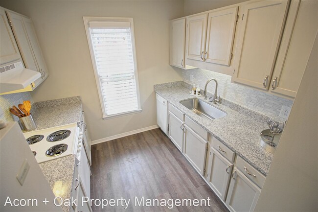 Building Photo - 2 br, 2.5 bath House - 1603 Hammock Pl