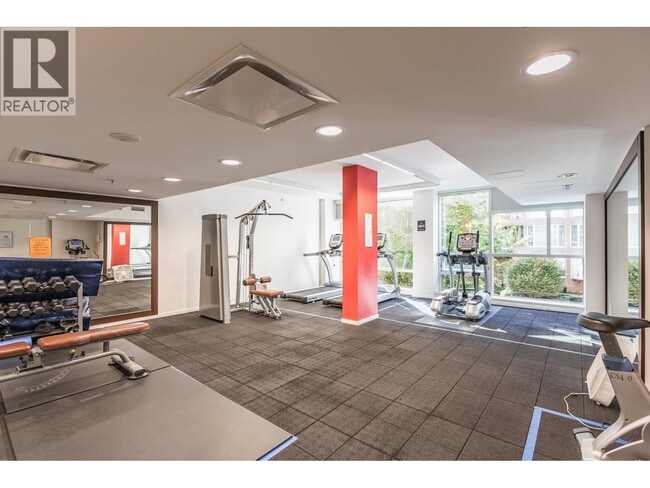 Building Photo - 1308 Hornby St