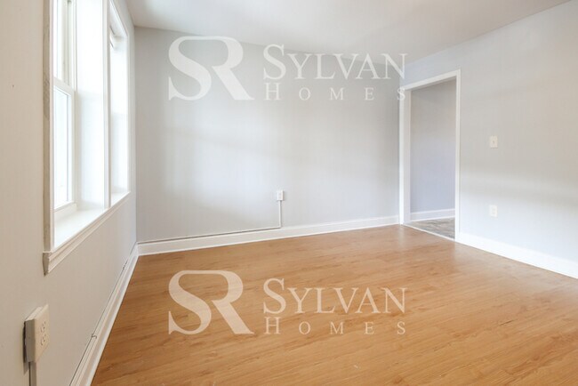 Building Photo - Gorgeous updated 3BR Home in Dundalk!