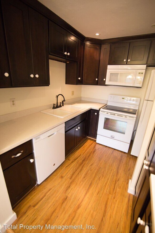Foto del edificio - 1 br, 1 bath House - 9030 Seward Park Ave ...