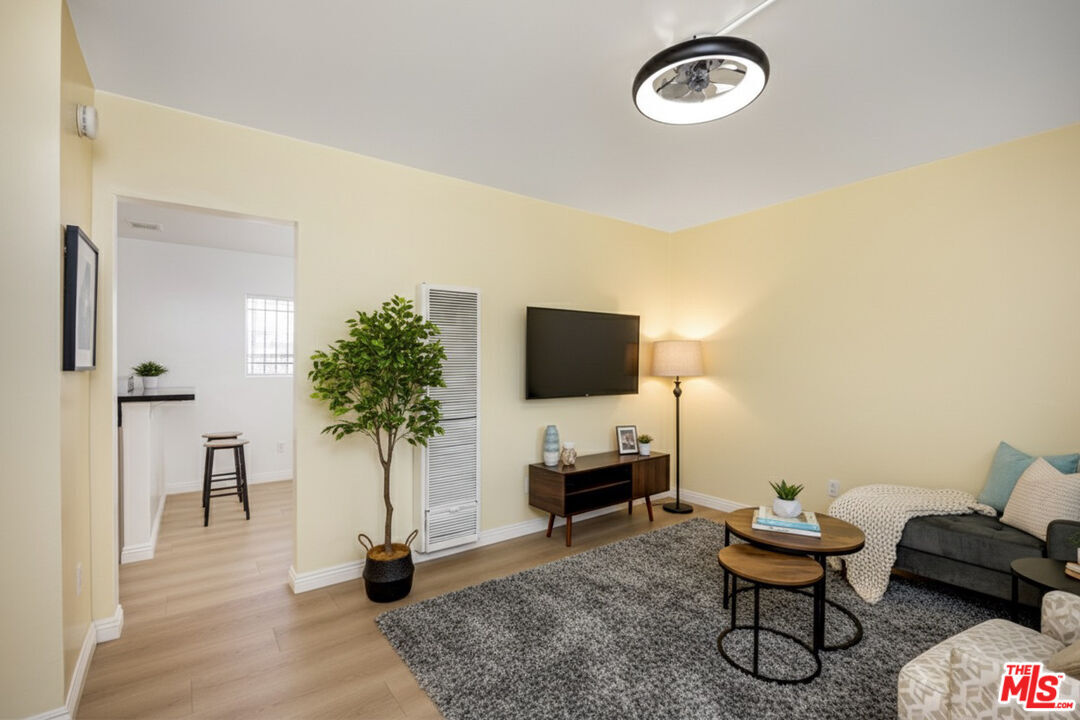 Foto principal - 3620 S Budlong Ave