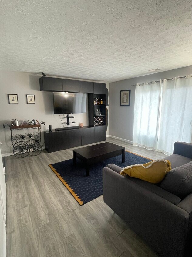 Foto principal - 1530 Slade Ave