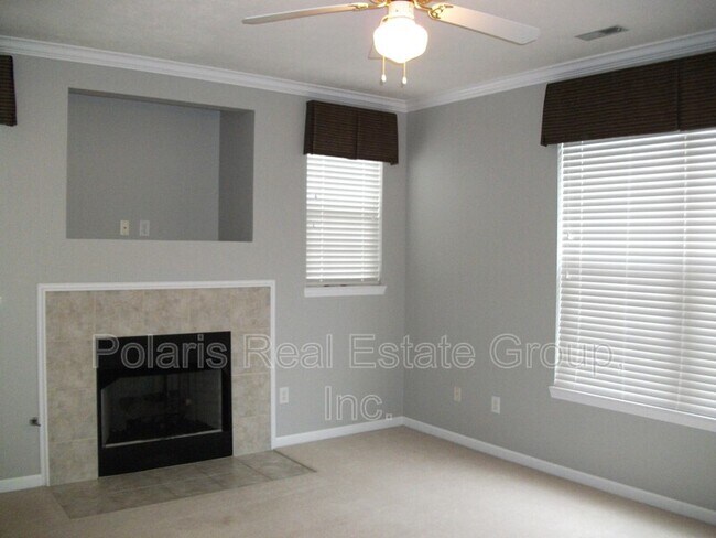 Building Photo - 2215 Colfax Ln