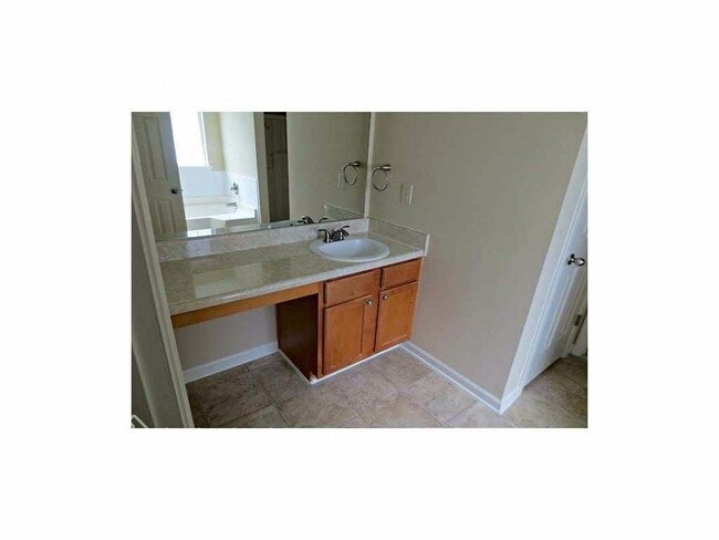 Building Photo - 4082 Arabian Way SW