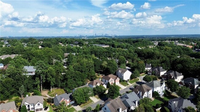 Foto del edificio - 4241 Millside Walk SE