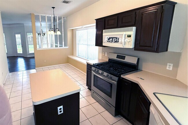 Foto del edificio - 3342 Oak Branch Ln