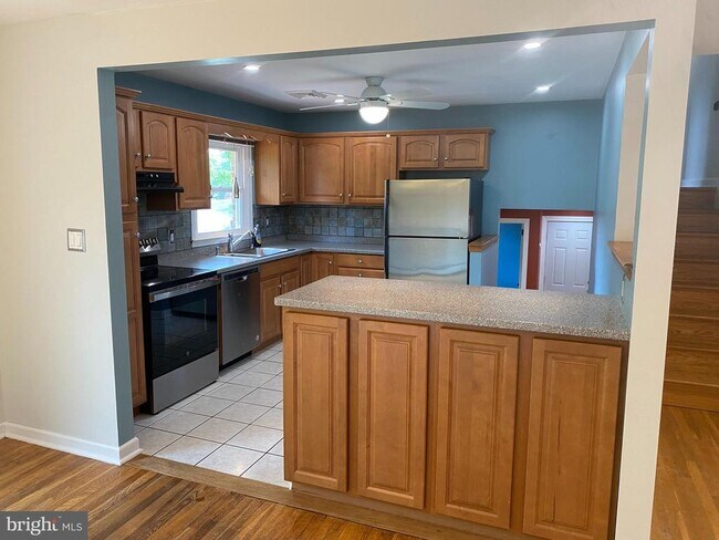 Foto del edificio - 2721 Burnley Rd