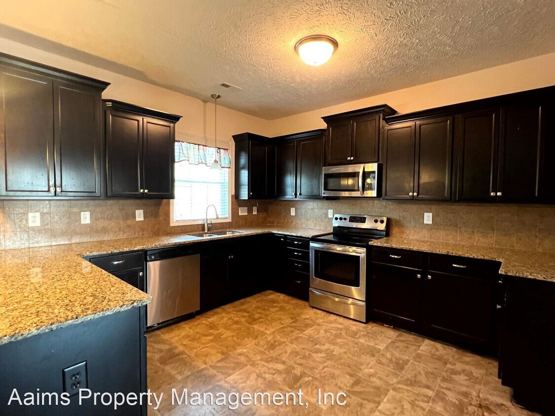 Foto del edificio - 4 br, 2.5 bath House - 2458 Market Hill Dr