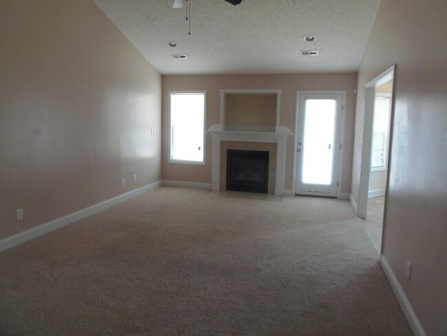 Foto del edificio - 225 Gable Drive