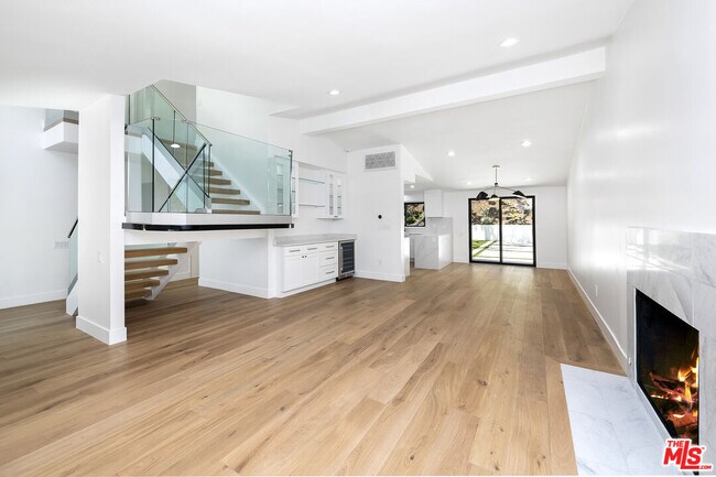 Foto del edificio - 17163 Clemons Dr