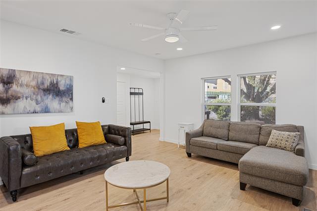 Foto del edificio - 632 N Tyler St