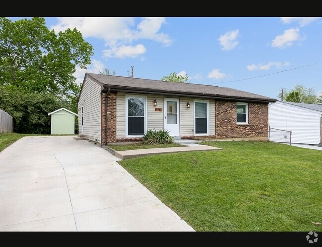 Building Photo - 3782 Feather Ln