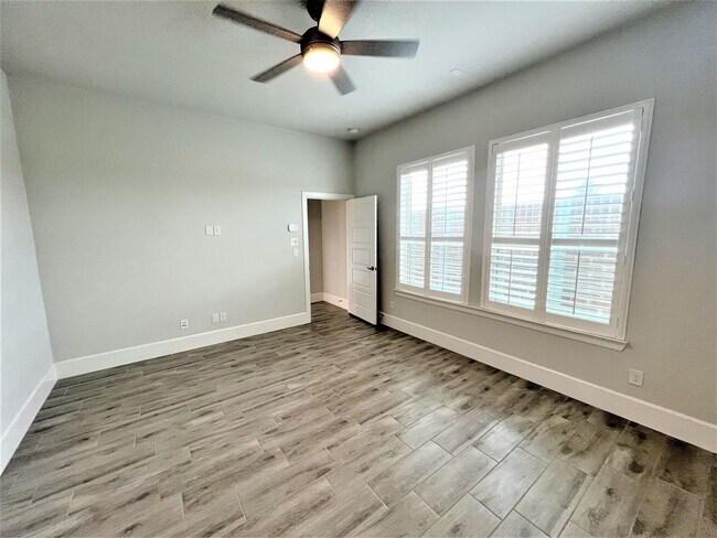 Foto del edificio - Beautiful 2-Story 4/3.5/2 in Ingram Terrac...