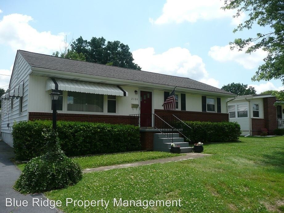 3 br, 1.5 bath House 2104 Eastwood Dr. House Rental in Kingsport