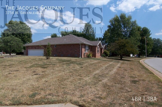 Building Photo - 3756 W Greenleaf St
