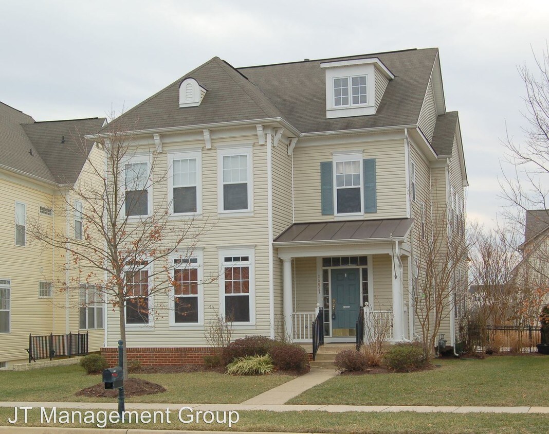 25057 Owl Creek Dr, Aldie, VA 20105 House Rental in Aldie, VA