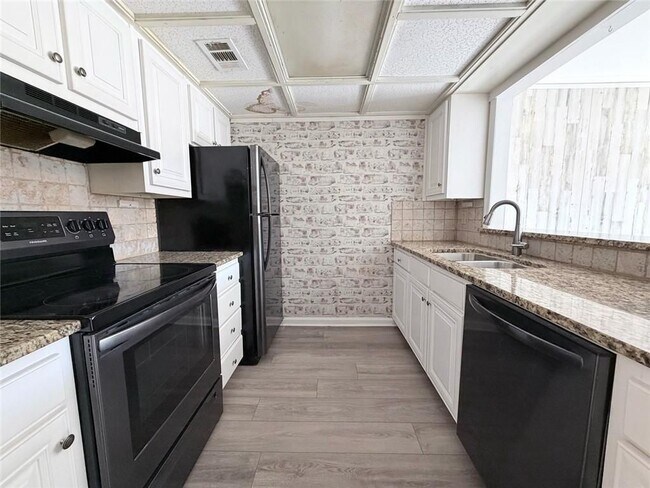 Foto del edificio - 3925 Mountain View Rd