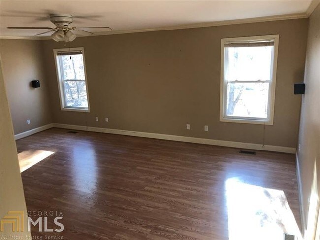 Foto del edificio - 2926 Pruitt Rd