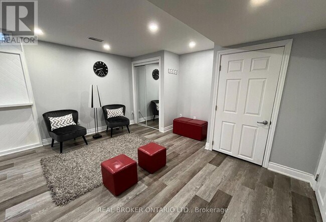 Photo du bâtiment - 3183 Valcourt Crescent