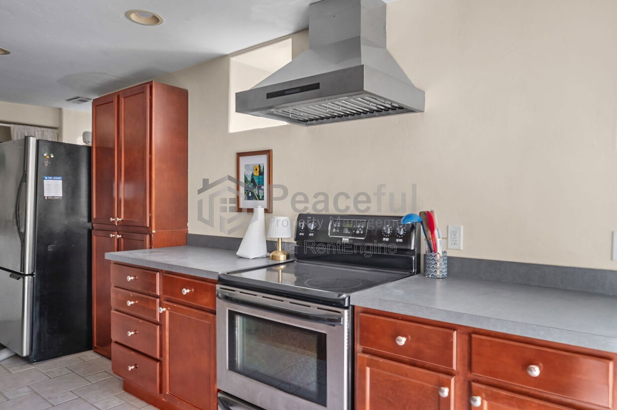 Foto principal - 322 E 6th Ave