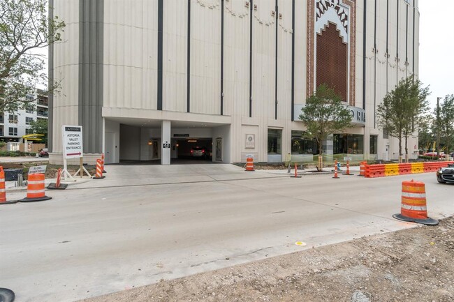 Foto del edificio - 1409 Post Oak Blvd