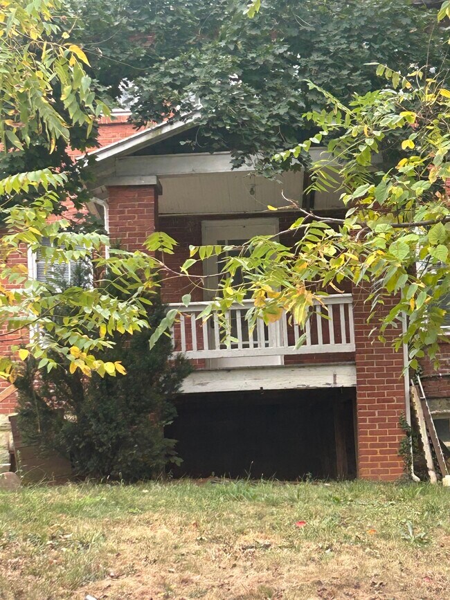 Foto del edificio - 1410 Crawford Ave