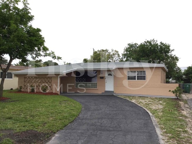 Building Photo - 7925 Indigo St