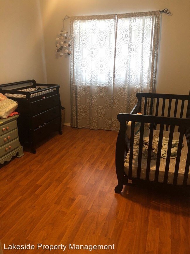 Foto del edificio - 4 br, 3 bath House - 2168 W Canfield Ave