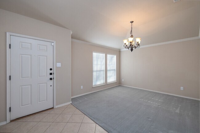 Building Photo - 6237 Chalk Hollow Dr