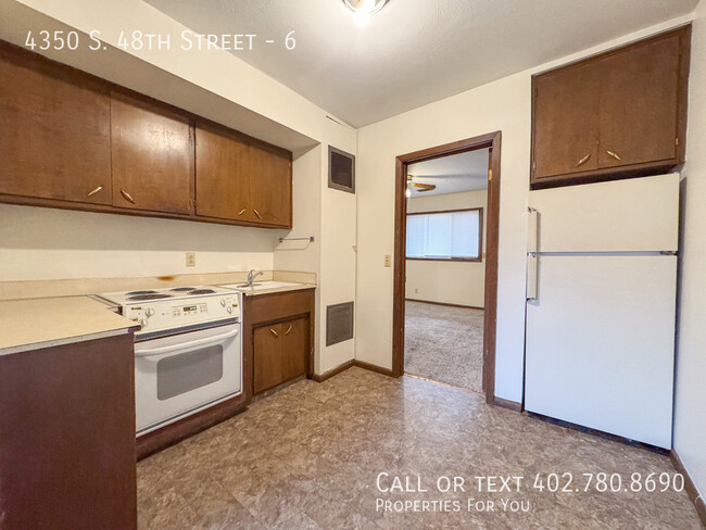 Building Photo - 1 Bedroom Near Union College!