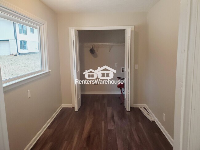 Building Photo - 3910 Lisas Dr