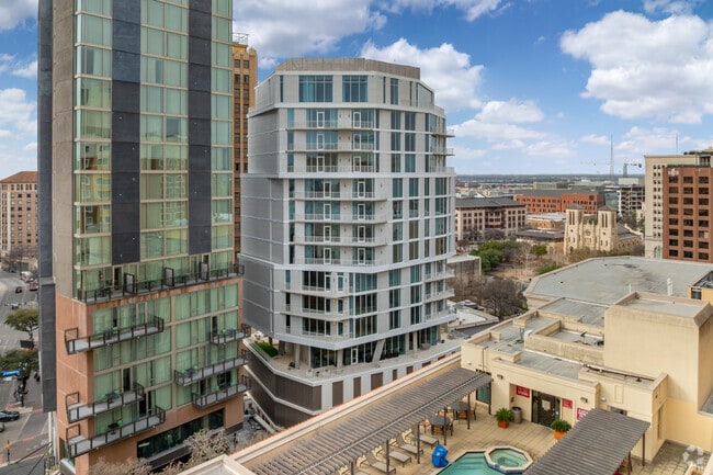 Building Photo - The Floodgate