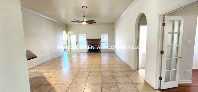 Foto del edificio - 4209 Maid Marian Cir