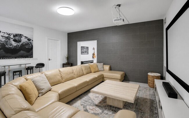Foto del edificio - 6790 SW 54th St