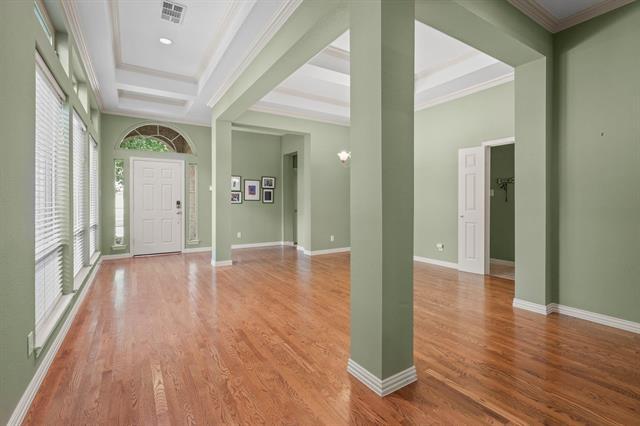 Building Photo - 9 Avalon Dr