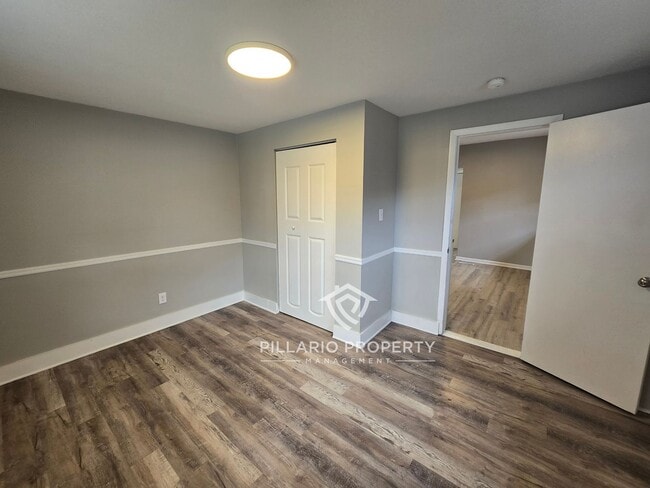 Building Photo - Renovated 3 Bedroom 2 Bathroom in Christia...