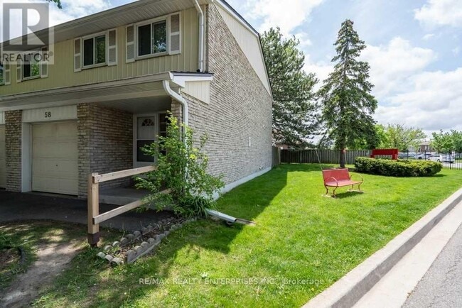 Building Photo - 830-830 Stainton Dr