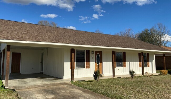 Foto del edificio - 100 Belle Cir