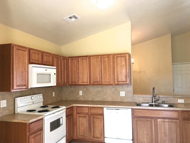 Building Photo - 2808 NW 187th Terrace