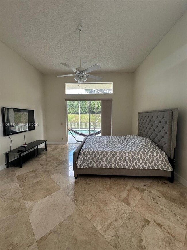 Building Photo - 19922 Dinner Key Dr