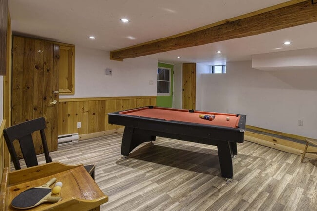 Building Photo - 1690 Rue Principale