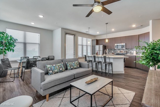Foto del edificio - 1 br, 1 bath Apartment - 318 Gray St 042