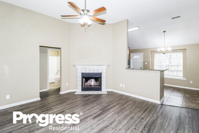 Building Photo - 3777 Clarion Dr