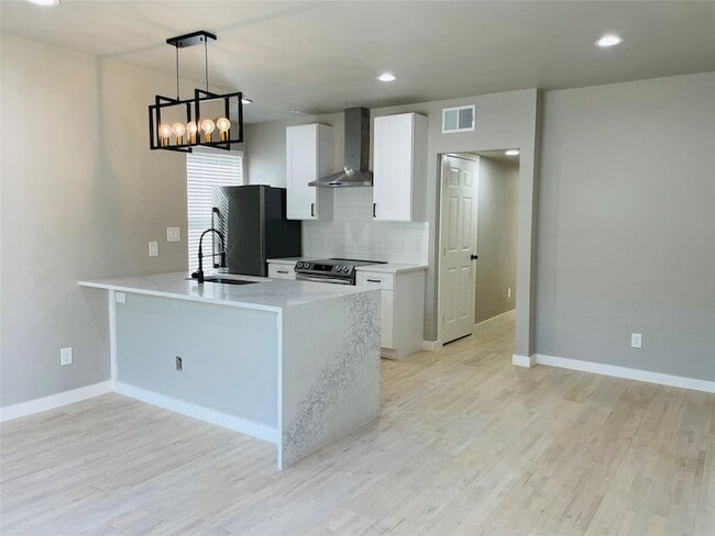 Photo - 4609 Virginia Avenue Unit 101 Apartment