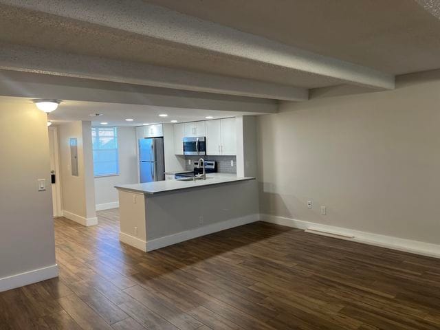 Building Photo - 10120 Boca Entrada Blvd