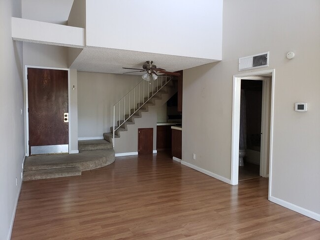 Building Photo - 3565 Linden Ave