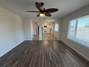 Building Photo - 951 W Summerland Ave