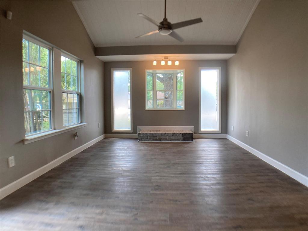 Building Photo - 14230 Blue Falls Dr