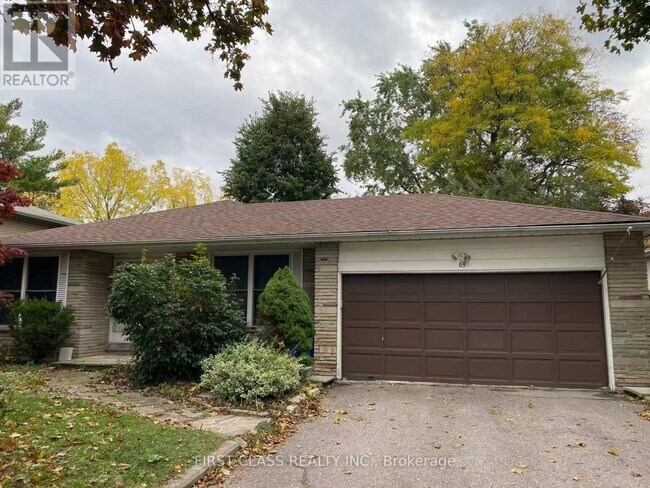 Building Photo - 65 Drakefield Rd